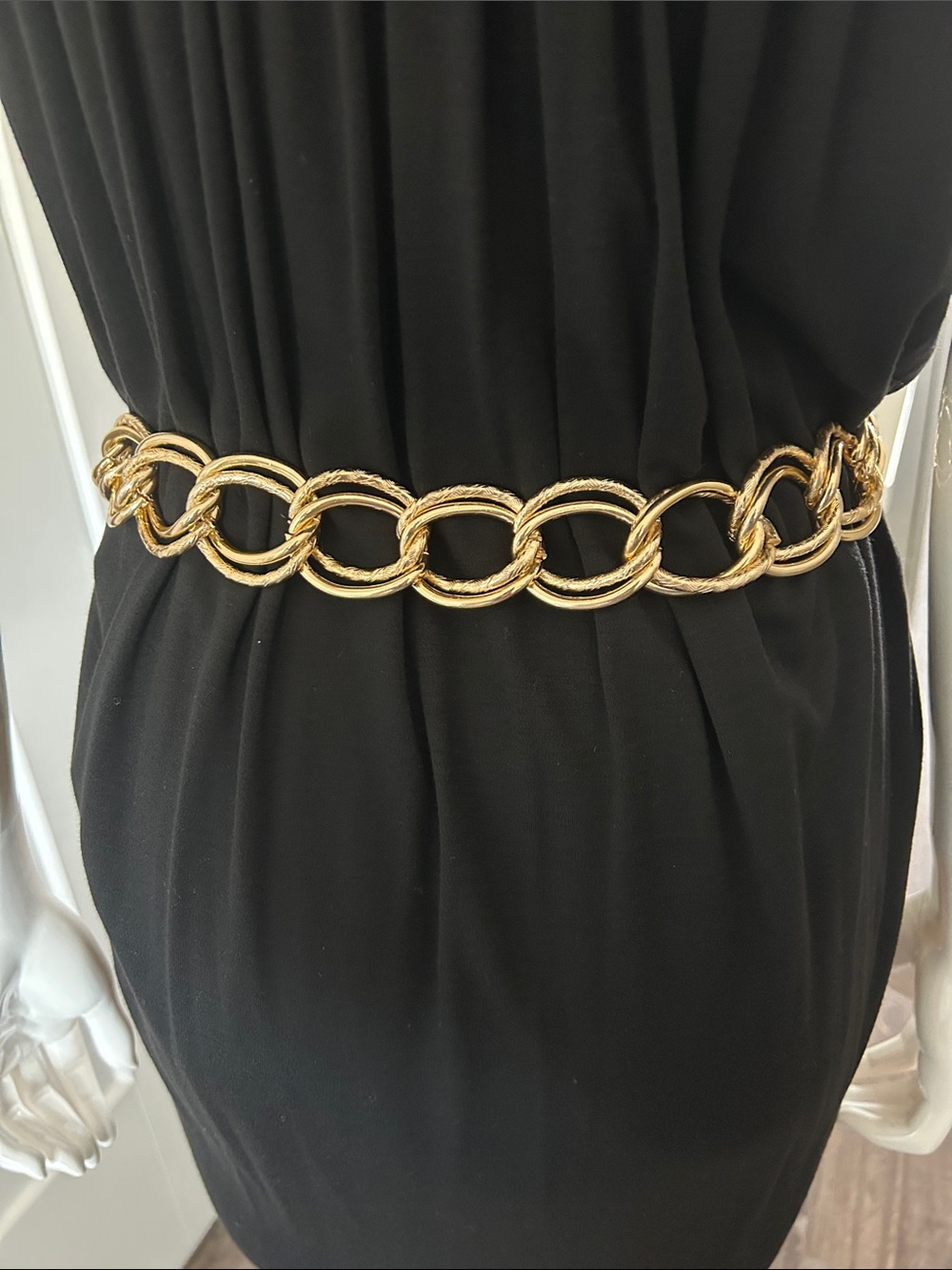Gold-Tone Double Link Chain Belt | Lightweight Statement Waist Belt | XS–Small - Picture 6 of 12